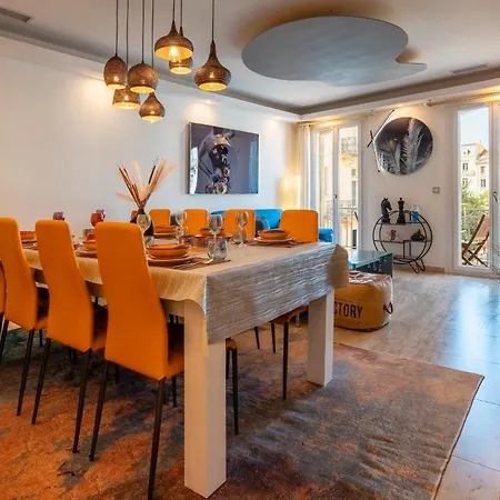 Chic, Luxury & Spacious F4 In Old Town Ac